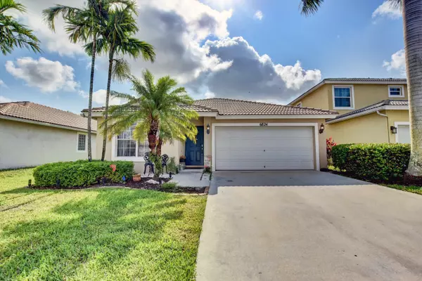 Lake Worth, FL 33463,6824 Hendry DR