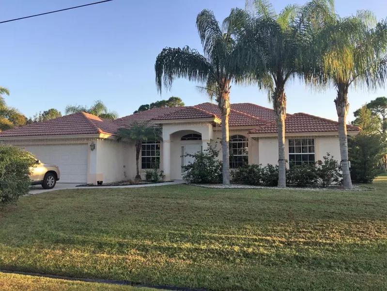 1218 SW Emerald AVE, Port Saint Lucie, FL 34953