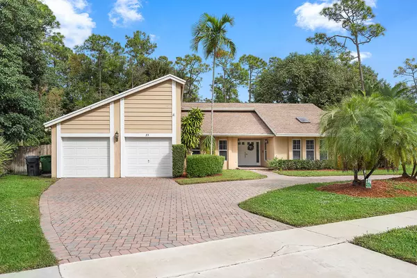 35 Saint Davids WAY, Wellington, FL 33414