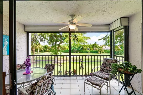 Delray Beach, FL 33484,5187 Oakhill LN