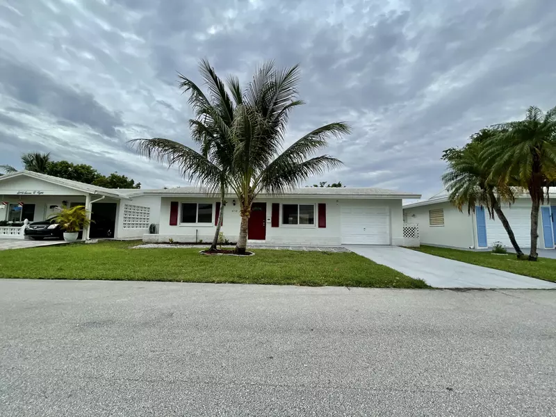 6710 NW 73rd ST, Tamarac, FL 33321