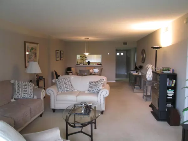 4735 E Lucerne Lakes BLVD 112, Lake Worth, FL 33467