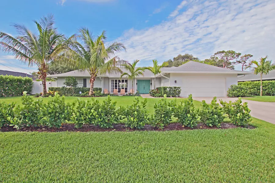 265 Country Club DR, Tequesta, FL 33469