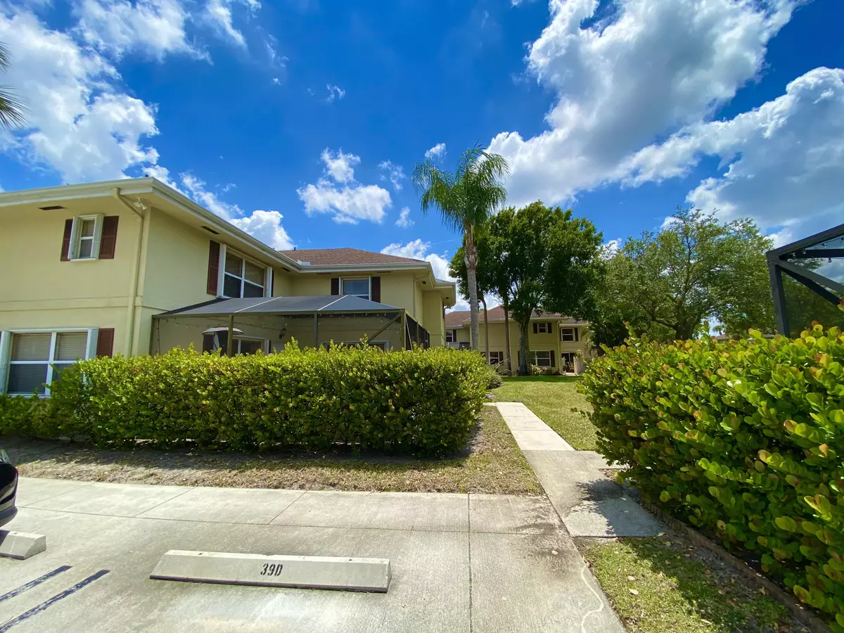 Royal Palm Beach, FL 33411,40 Essex CT A