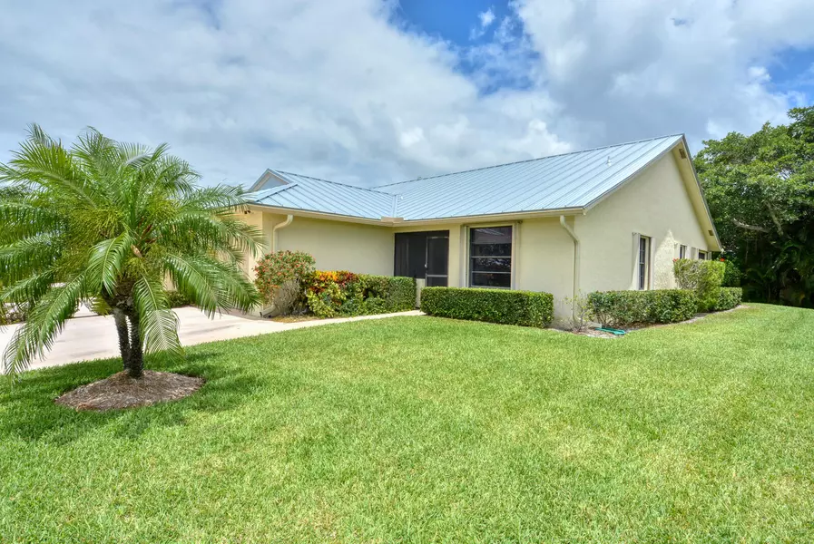 7877 SE Sugar Sand CIR, Hobe Sound, FL 33455