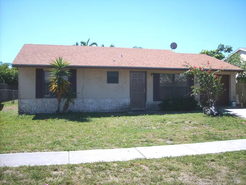 5882 Triphammer RD, Lake Worth, FL 33463