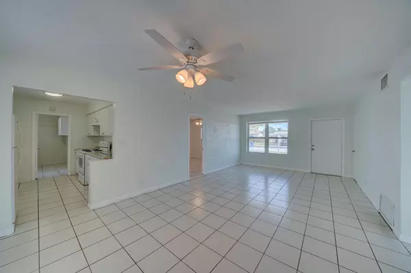 Deerfield Beach, FL 33064,210 NW 39th CT