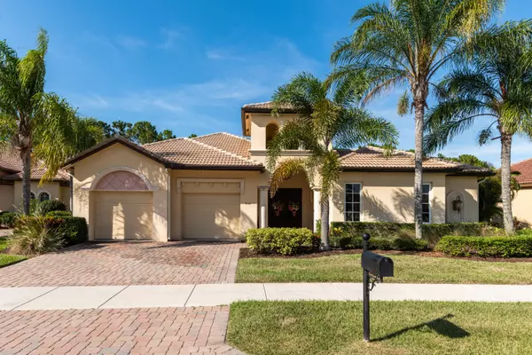 Port Saint Lucie, FL 34986,850 SW Saint Tropez CT