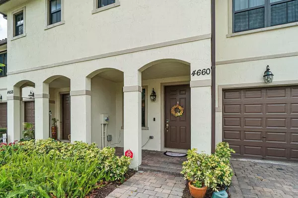 Lake Worth, FL 33463,4660 Silver Saw LN