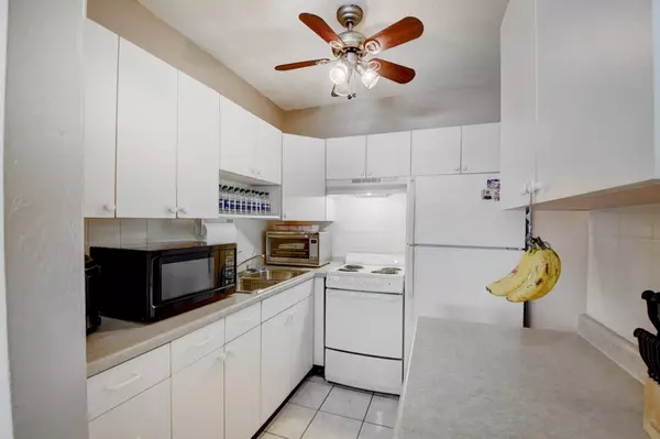 Lake Worth Beach, FL 33460,612 S 2nd AVE 6