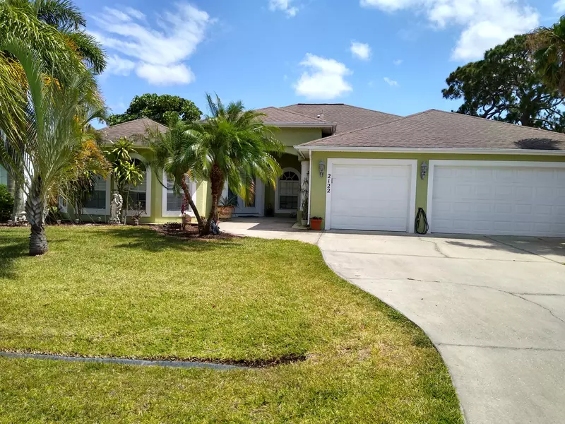 2122 SE Dolphin RD, Port Saint Lucie, FL 34952