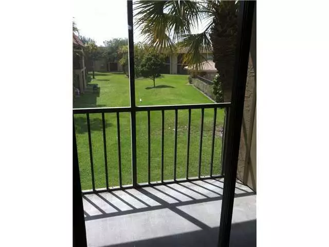 Boca Raton, FL 33433,6736 S Palmetto CIR 203