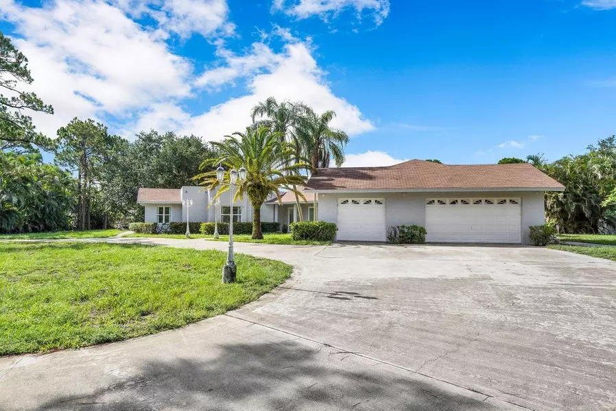 6077 Pineneedle LN, Lake Worth, FL 33467