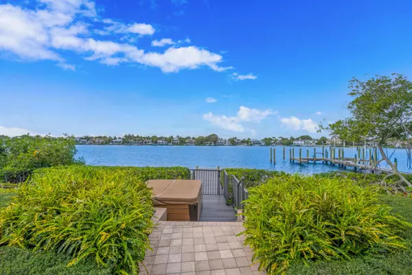 Tequesta, FL 33469,354 W Riverside DR