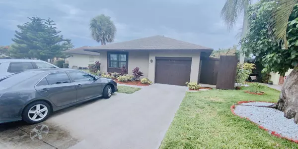 West Palm Beach, FL 33415,5342 Garden Hills Cir CIR