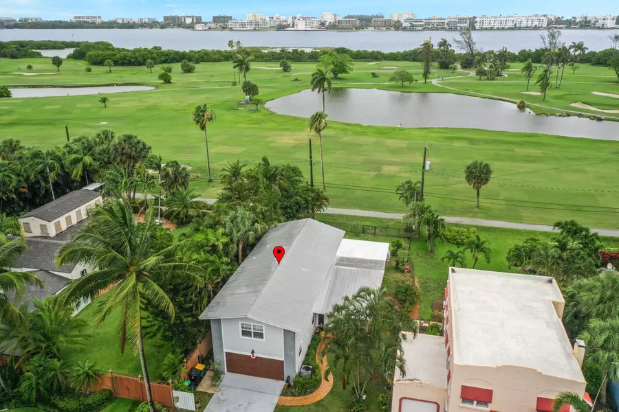 314 N Lakeside DR, Lake Worth Beach, FL 33460