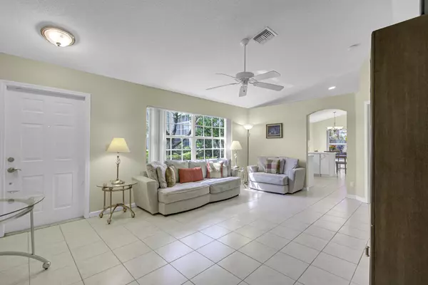 Wellington, FL 33414,1906 Capeside CIR