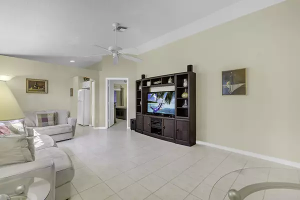 Wellington, FL 33414,1906 Capeside CIR