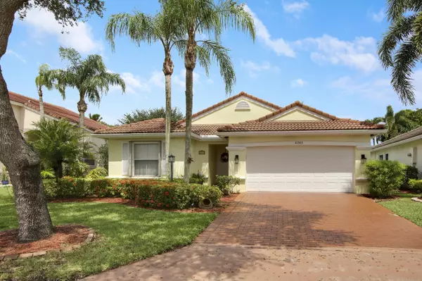 6203 Grand Cypress CIR, Lake Worth, FL 33463