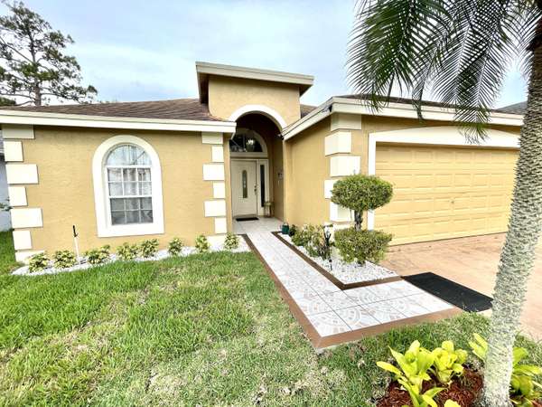 1464 Lake Breeze DR, Wellington, FL 33414