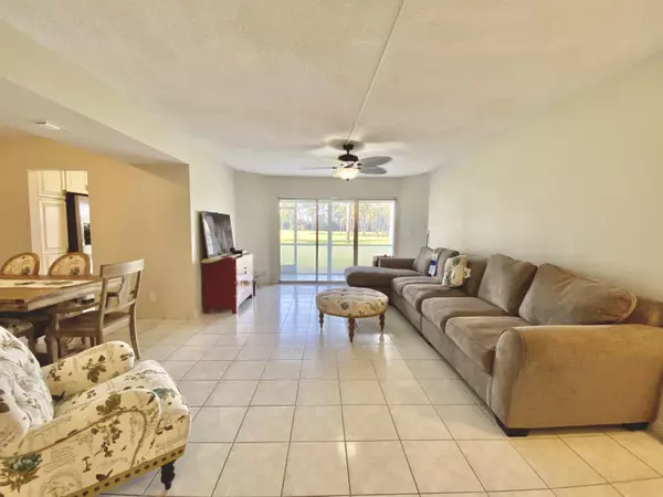 Lake Worth, FL 33467,3959 Via Poinciana DR 105