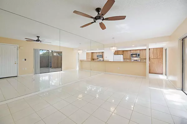 Greenacres, FL 33463,1919 19th LN