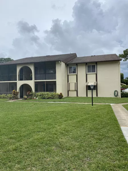 5773 La Paseos Drive B2, Greenacres, FL 33463