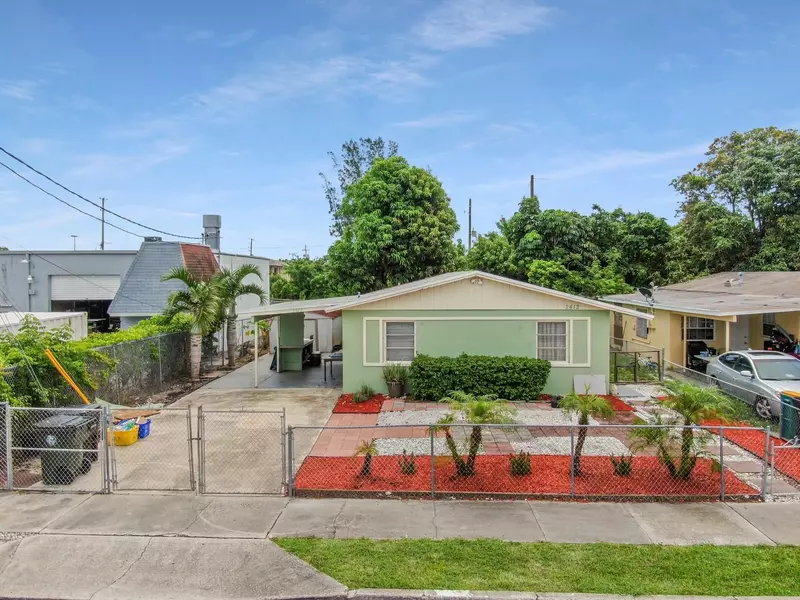 2412 Park ST, Lake Worth Beach, FL 33460