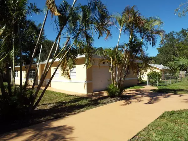 Fort Pierce, FL 34982,4220 Sunrise BLVD