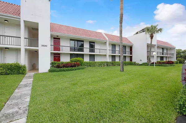 2520 Presidential WAY 103, West Palm Beach, FL 33401