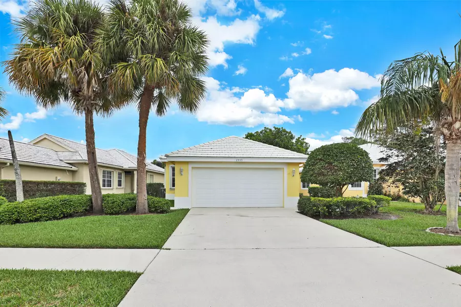 2555 Country Golf DR, Wellington, FL 33414