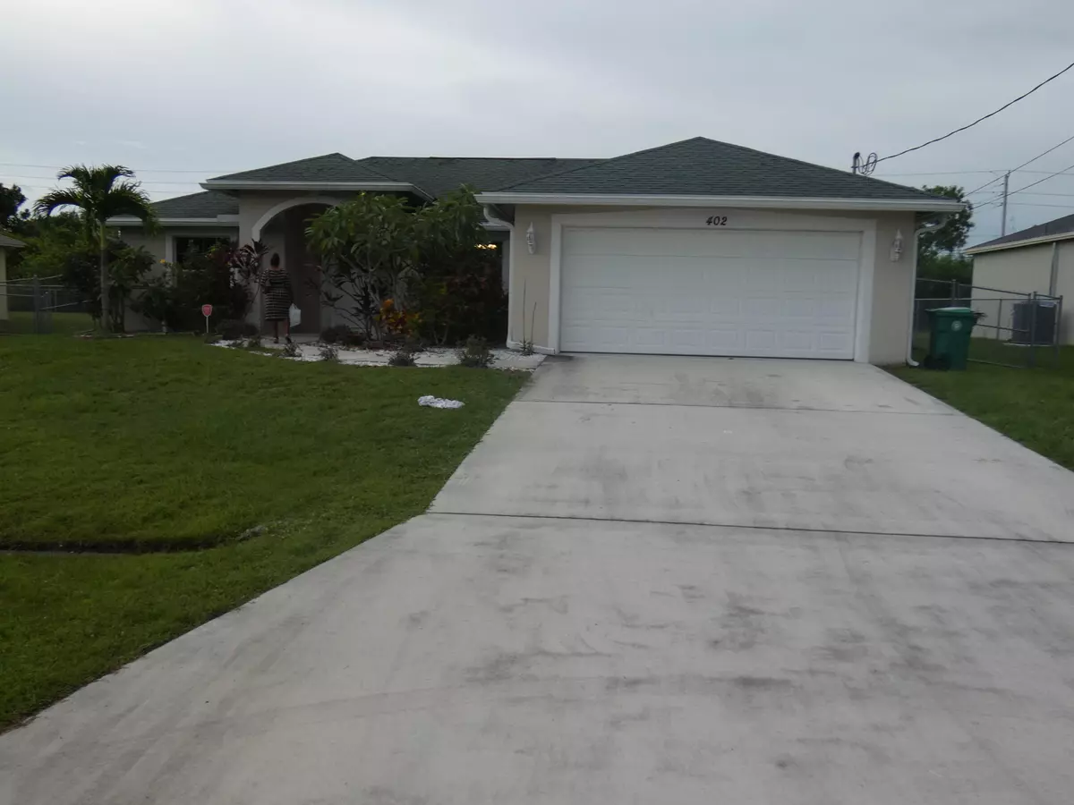 Port Saint Lucie, FL 34953,402 SW Ridgecrest DR