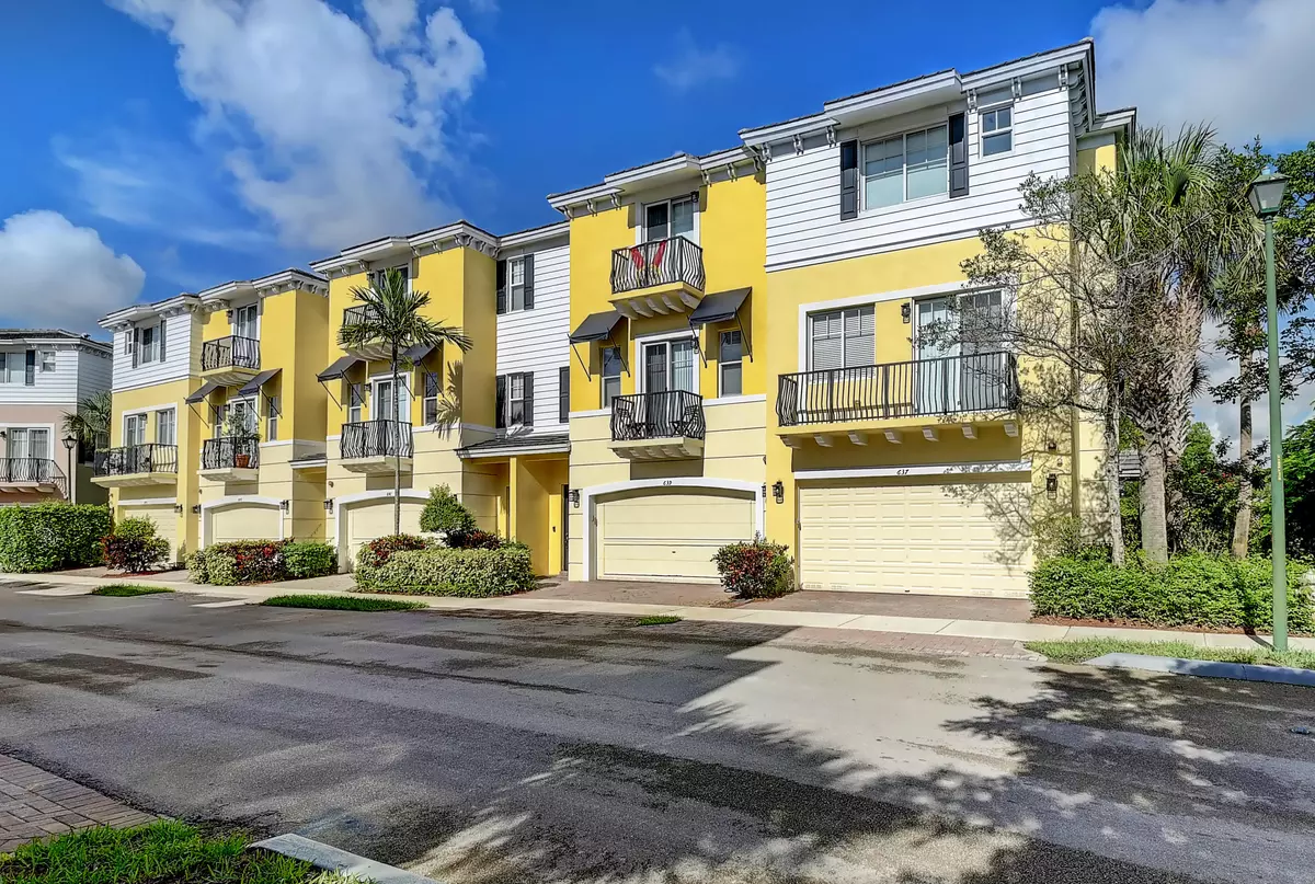 Boca Raton, FL 33431,637 NW 38th CIR