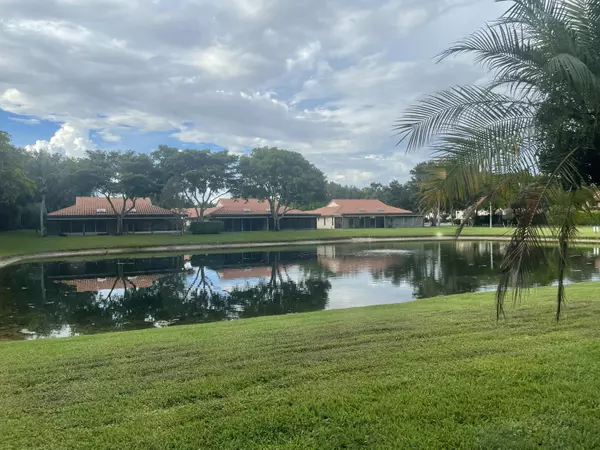 Boynton Beach, FL 33437,5933 Winter Lake LN A