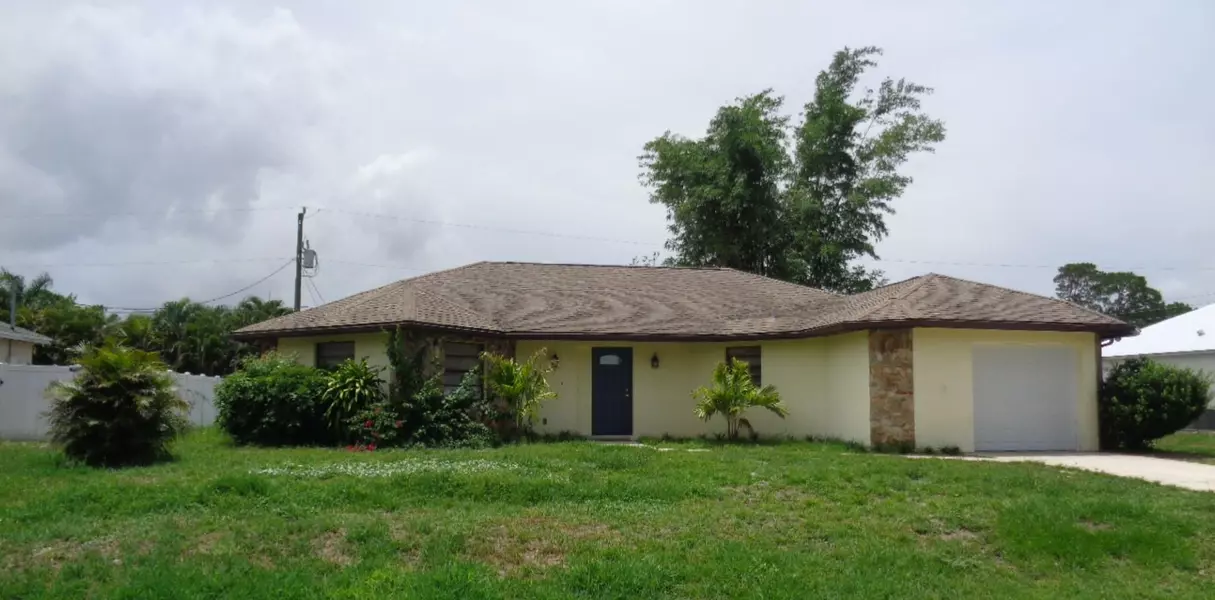 314 SE Starfish AVE, Port Saint Lucie, FL 34983