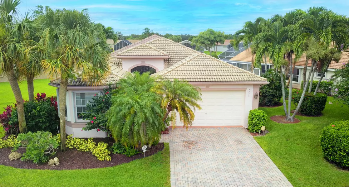 7321 Morocca Lake DR, Delray Beach, FL 33446