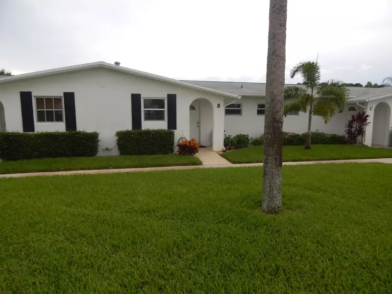 2930 E Crosley B DR B, West Palm Beach, FL 33415