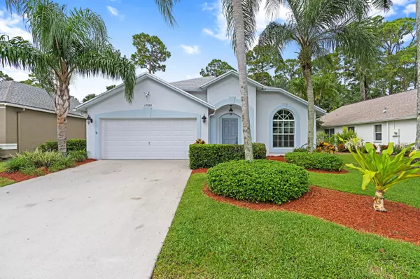 15200 Oak Chase Court CT, Wellington, FL 33414