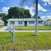 307 Essex DR, Fort Pierce, FL 34946