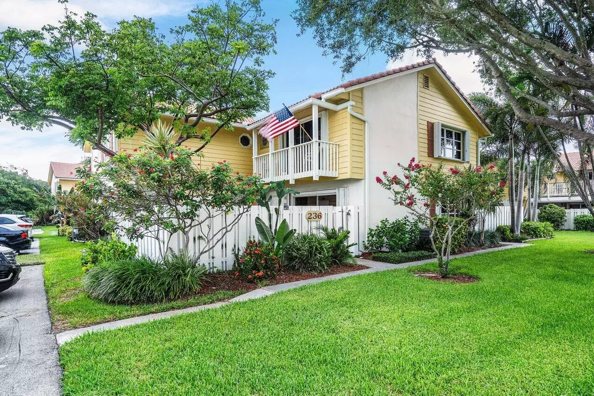 Jupiter, FL 33477,236 Seabreeze CIR