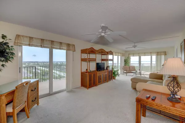 Jensen Beach, FL 34957,10044 S Ocean DR 1208