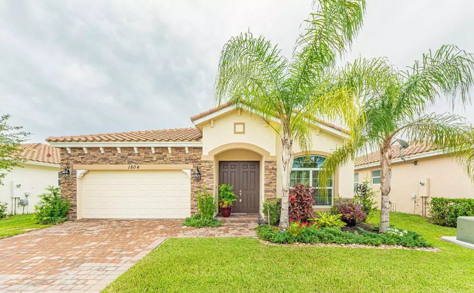 1804 SW Berkshire CIR, Vero Beach, FL 32968