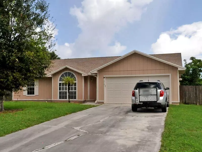 1319 SE Naples LN, Port Saint Lucie, FL 34983