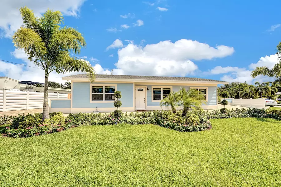 1325 Ontario DR, Lake Worth, FL 33461