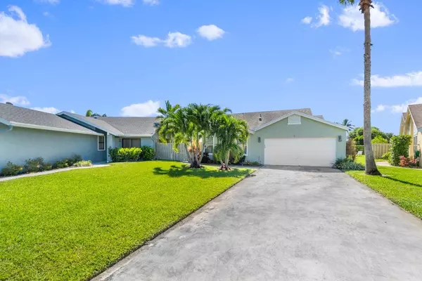 1160 NW 19th TER, Delray Beach, FL 33445