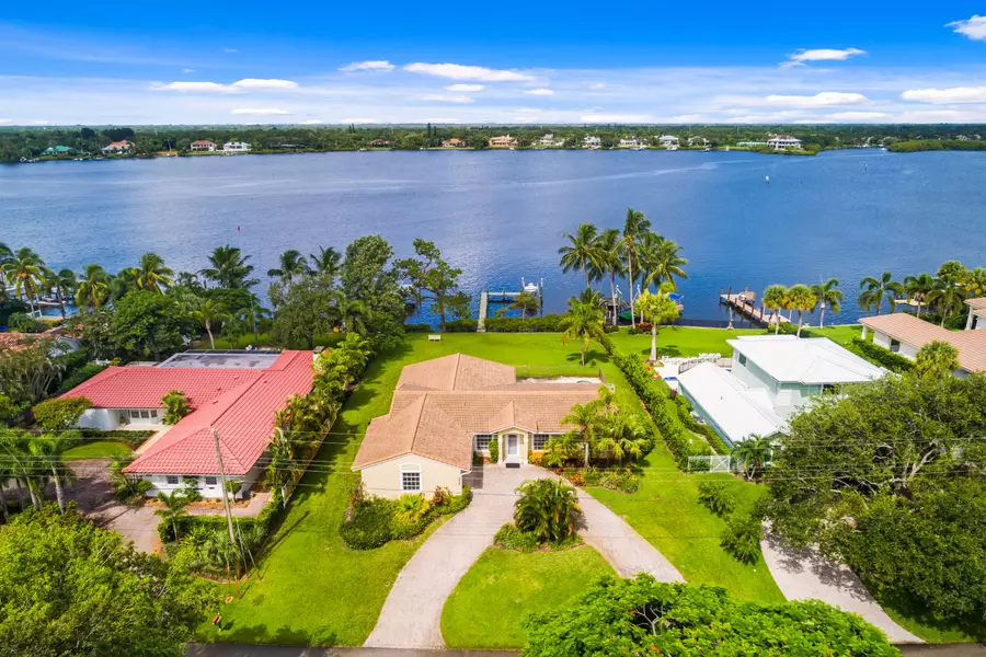 275 River DR, Tequesta, FL 33469