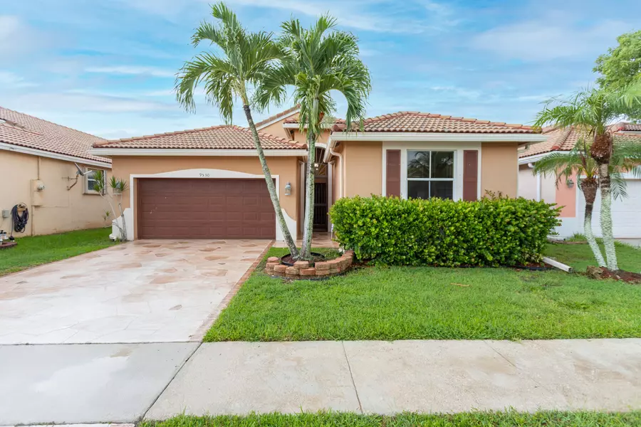 9530 Verona Lakes Boulevard, Boynton Beach, FL 33472