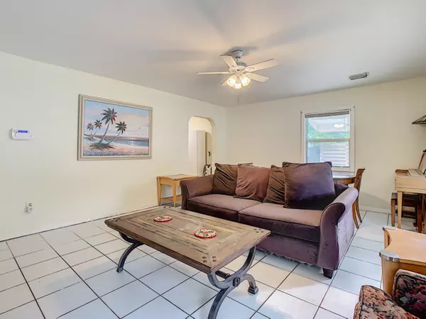 Lake Worth Beach, FL 33460,720 S Pine ST