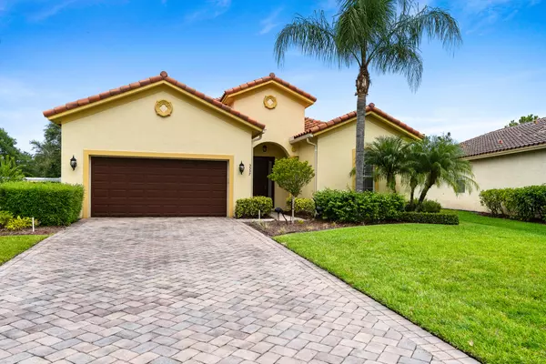 5557 57th WAY, Vero Beach, FL 32967