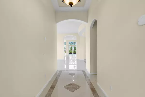 Lake Worth, FL 33467,8800 Palm River DR